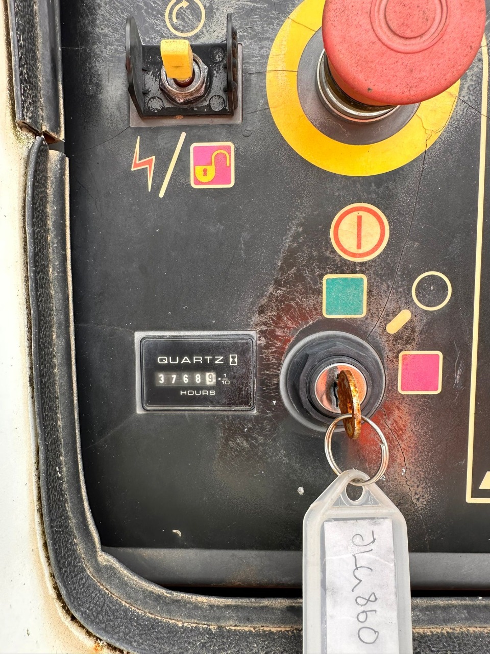 Sold - Scissor Lift - View 3